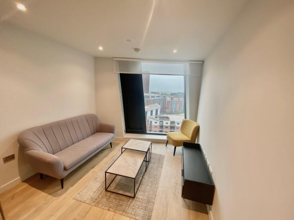 Main image of property: Axis Tower, Manchester, M1
