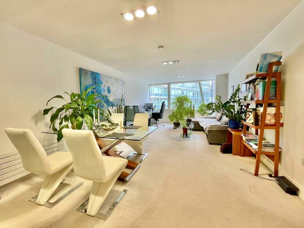 1 bedroom apartment for sale in One Park West, Liverpool, L1