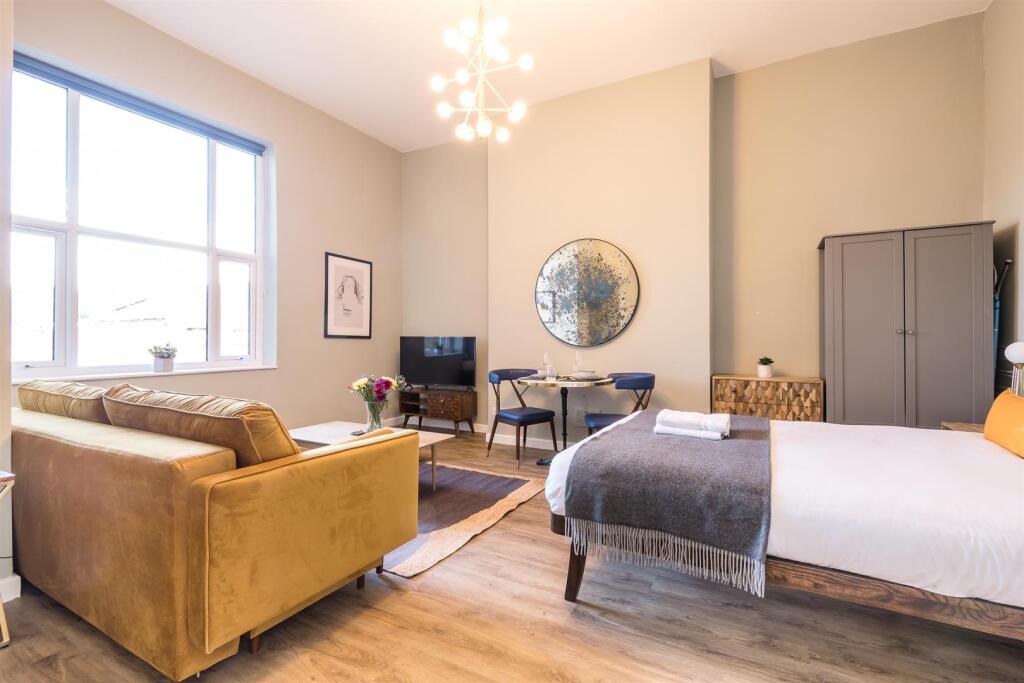 Main image of property: 142 Bedford Street South, Liverpool