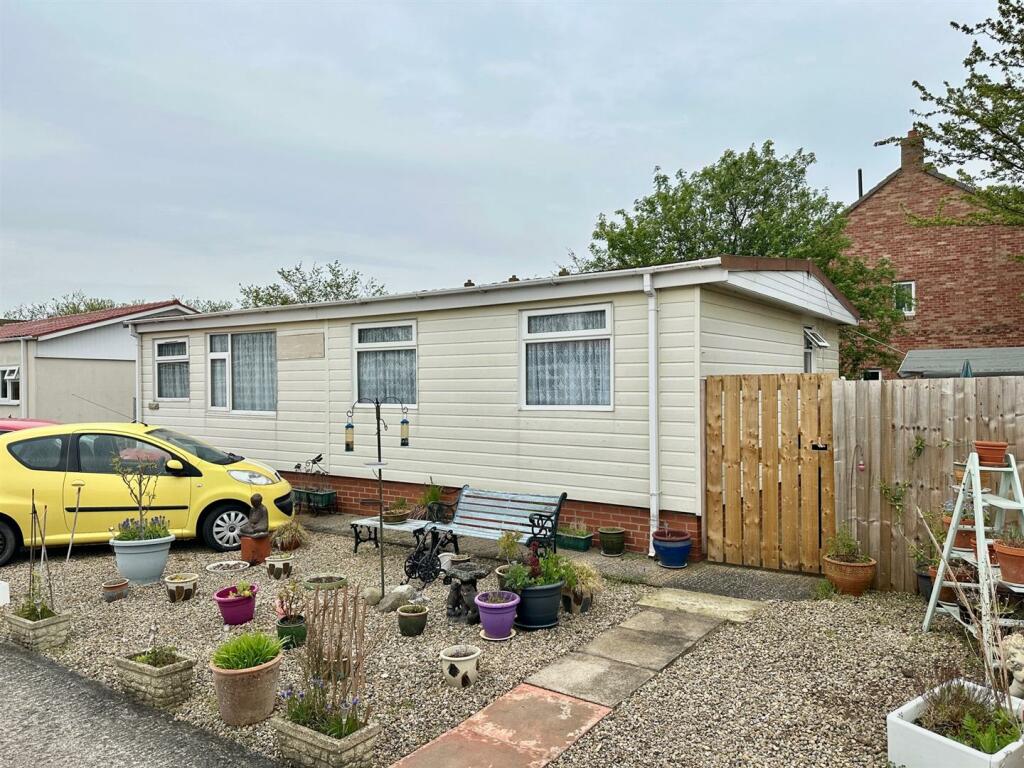 2 bedroom park home for sale in Millbank Court, Station Road, Thirsk, YO7