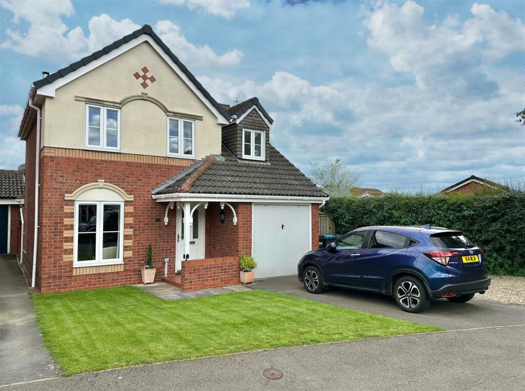 3 bedroom detached house for sale in Stoneybrough Lane, Thirsk, YO7