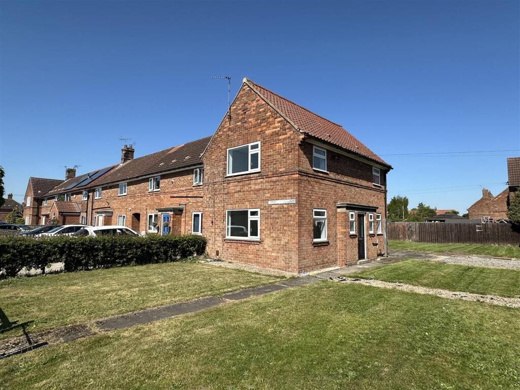 Main image of property: Queens Gardens, Sowerby, Thirsk