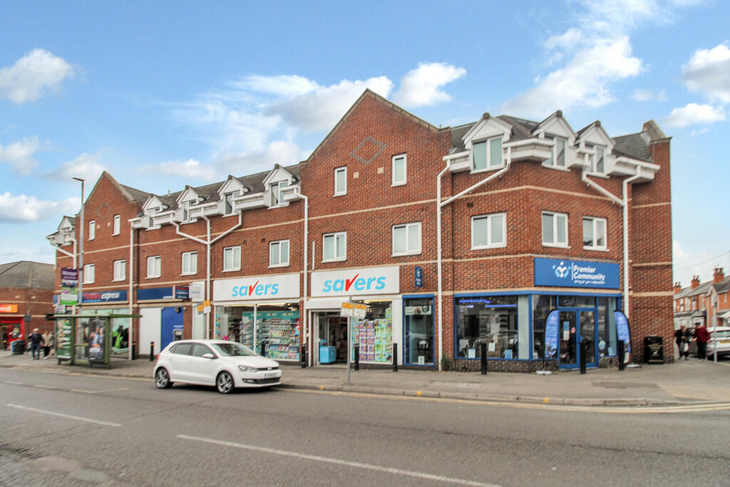 2 bedroom apartment for sale in Carlton Heights, Carlton Hill, NG4