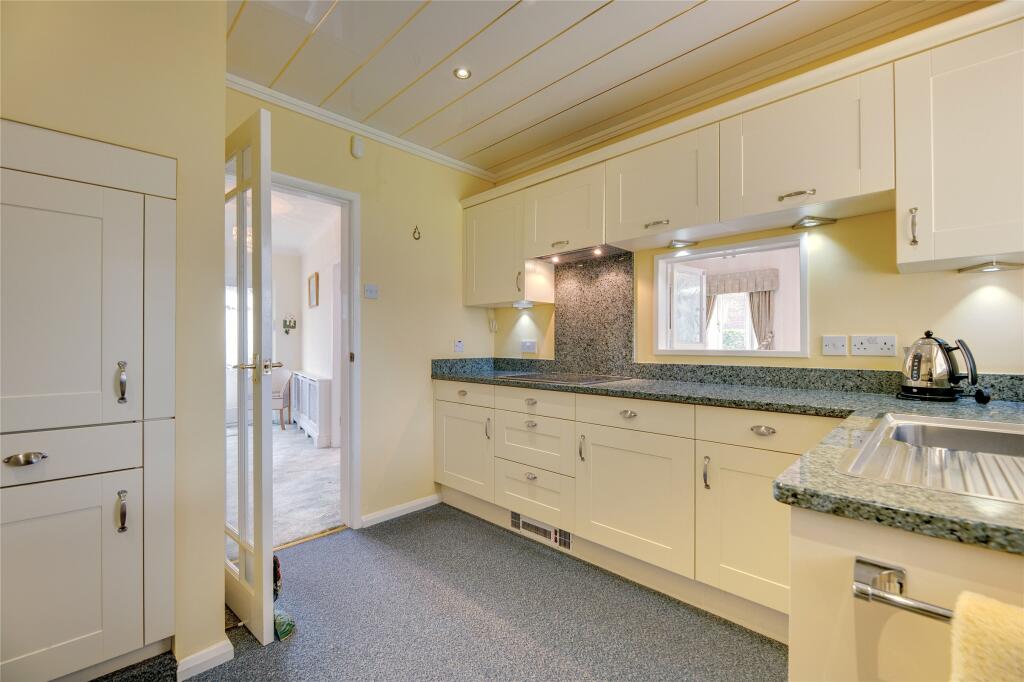3 bedroom bungalow for sale in North Road, Dipton, Stanley, County Durham, DH9