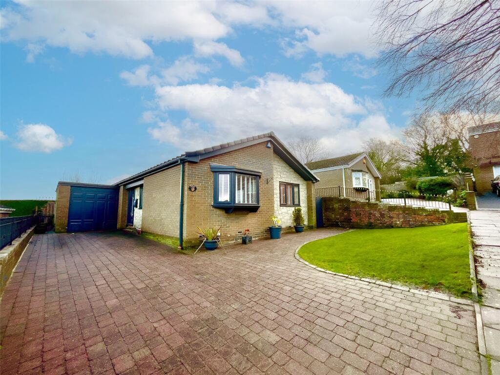 3 bedroom bungalow for sale in Thistledon Avenue, Whickham, Newcastle