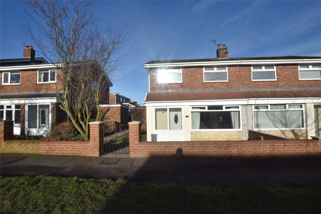 3 bedroom semidetached house for sale in Hanover Walk, Winlaton, NE21
