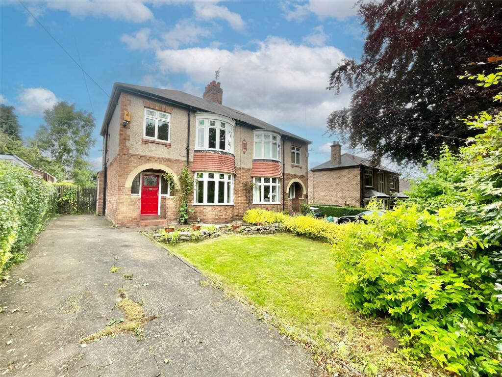 3 bedroom semidetached house for sale in Strathmore Road, Rowlands