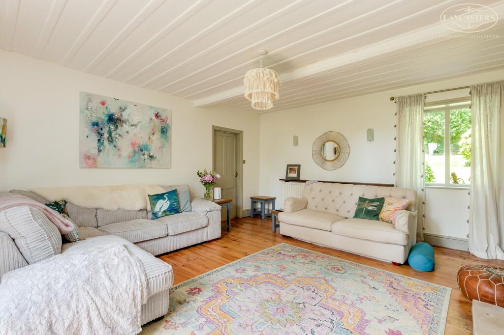 Additional property image - Woodsleigh Cottages, Lady Bridge Lane, BOLTON, BL1