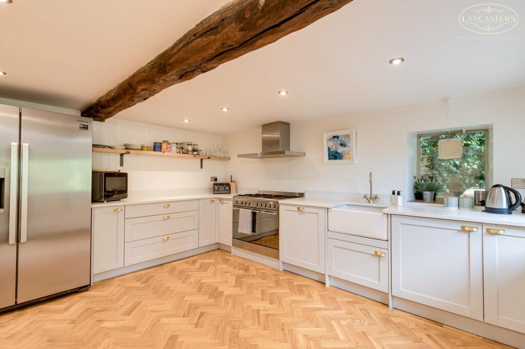 Additional property image - Woodsleigh Cottages, Lady Bridge Lane, BOLTON, BL1