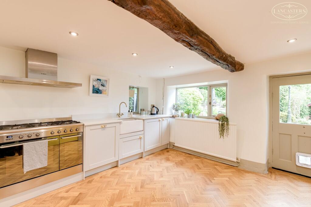 Additional property image - Woodsleigh Cottages, Lady Bridge Lane, BOLTON, BL1