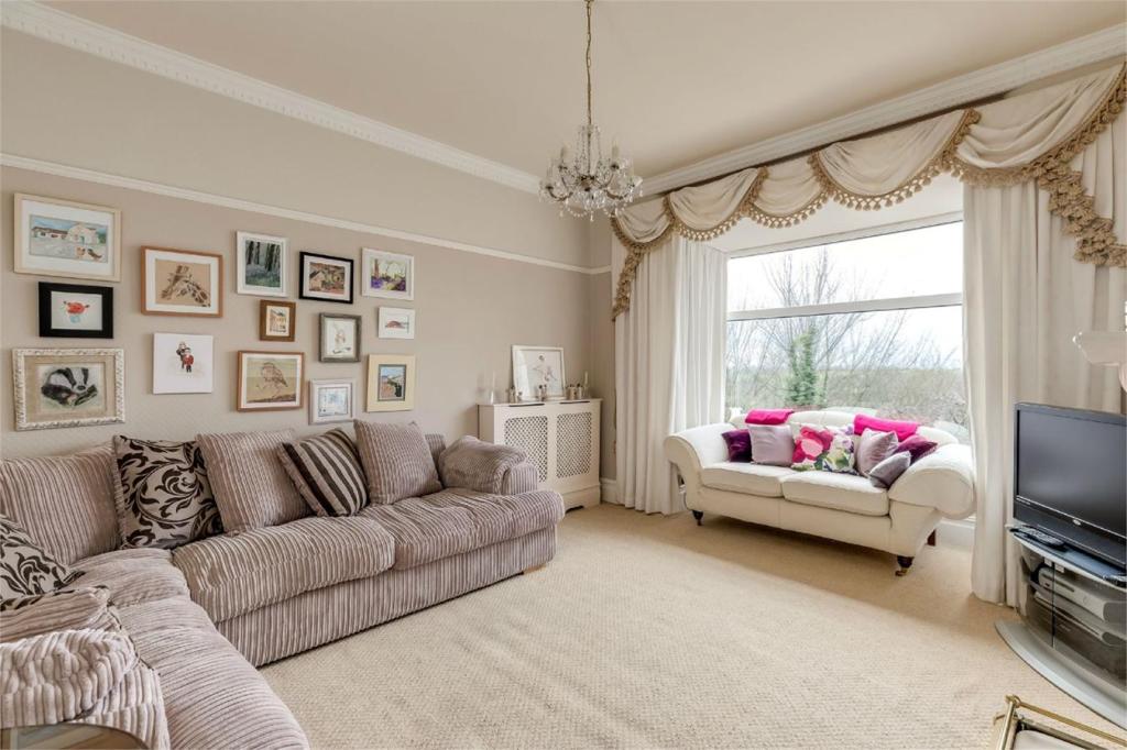 4 bedroom semidetached house for sale in Crown Lane, Horwich, BL6