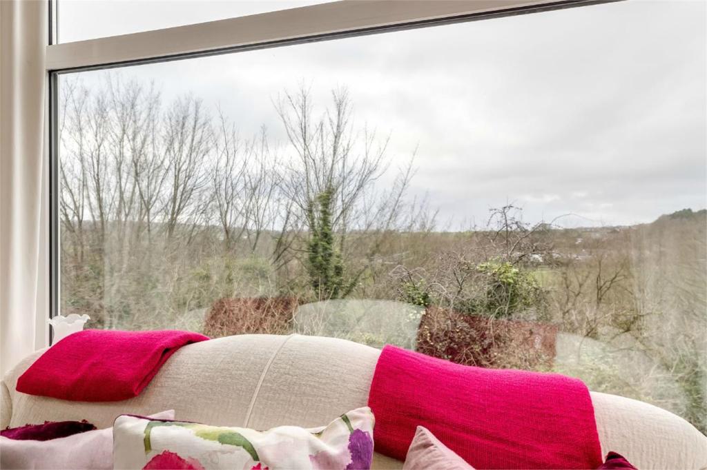 4 bedroom semidetached house for sale in Crown Lane, Horwich, BL6