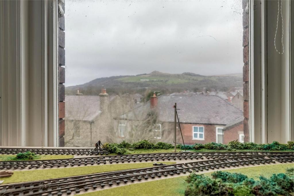 4 bedroom semidetached house for sale in Crown Lane, Horwich, BL6