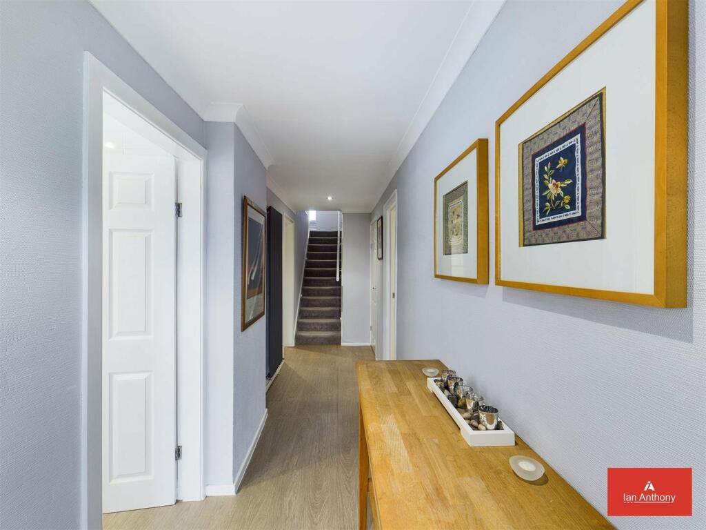 4 bedroom detached house for sale in Crescent Green, Aughton, Ormskirk, L39