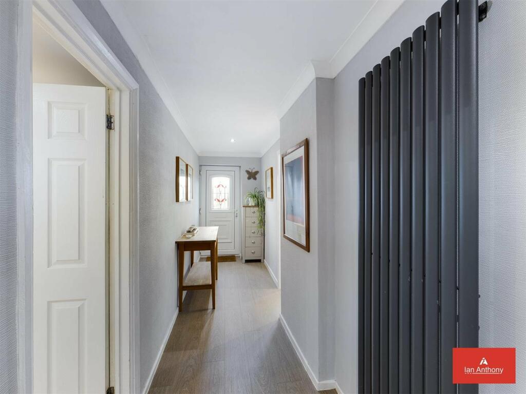 4 bedroom detached house for sale in Crescent Green, Aughton, Ormskirk, L39