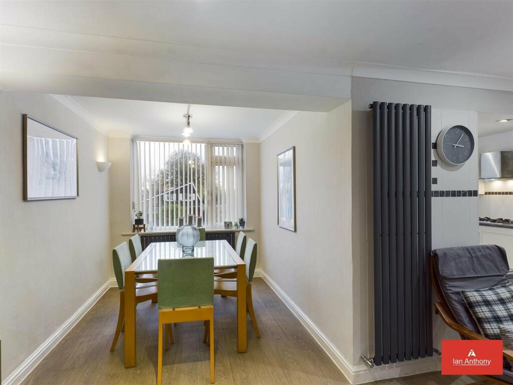 4 bedroom detached house for sale in Crescent Green, Aughton, Ormskirk, L39