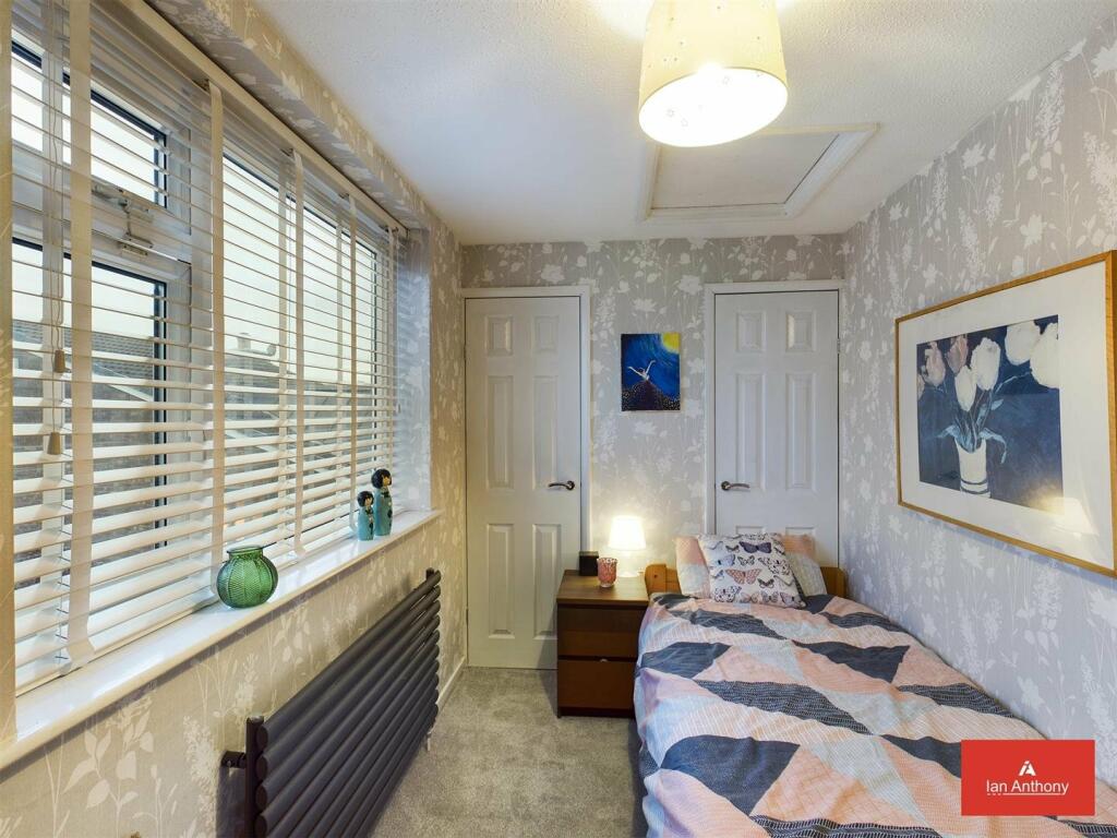 4 bedroom detached house for sale in Crescent Green, Aughton, Ormskirk, L39