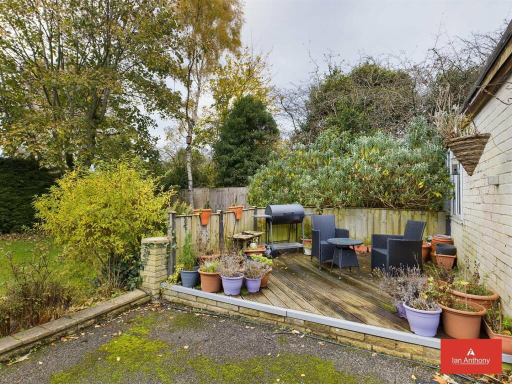 4 bedroom detached house for sale in Crescent Green, Aughton, Ormskirk, L39