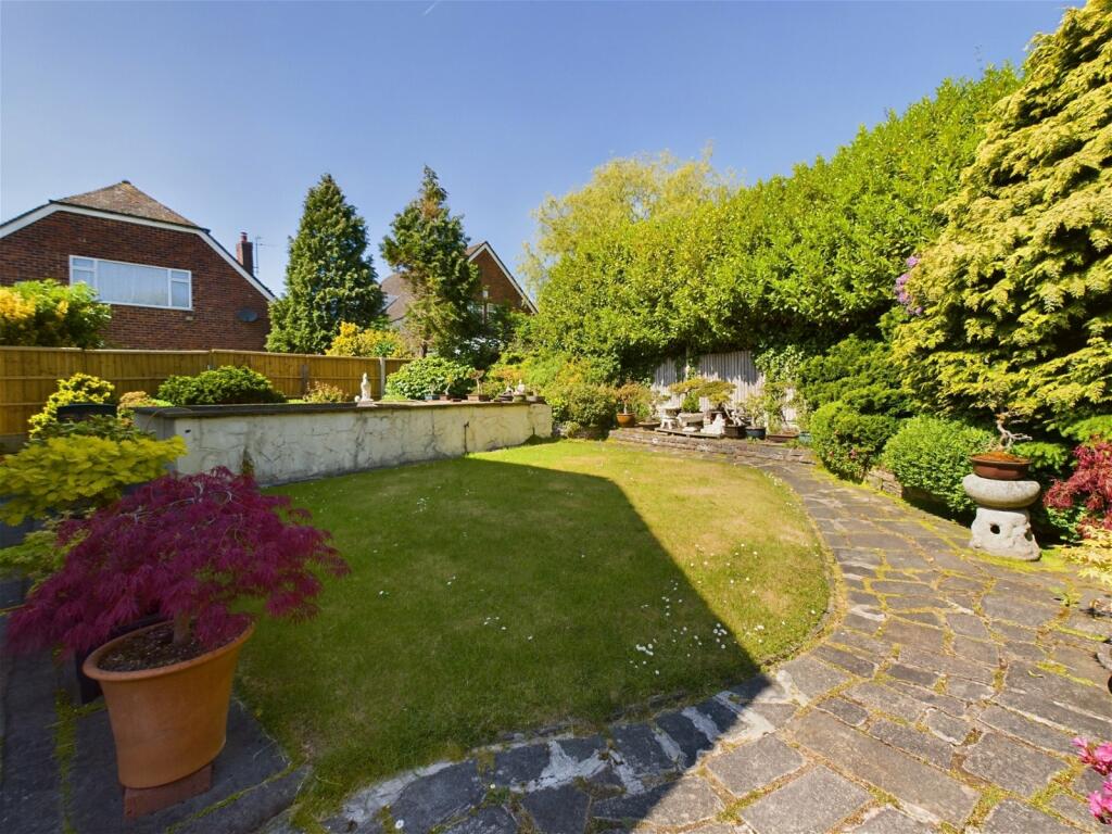 3 bedroom detached house for sale in Sefton Gardens, Aughton, Ormskirk, L39