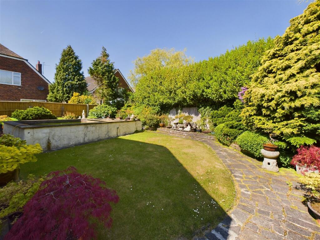 3 bedroom detached house for sale in Sefton Gardens, Aughton, Ormskirk, L39