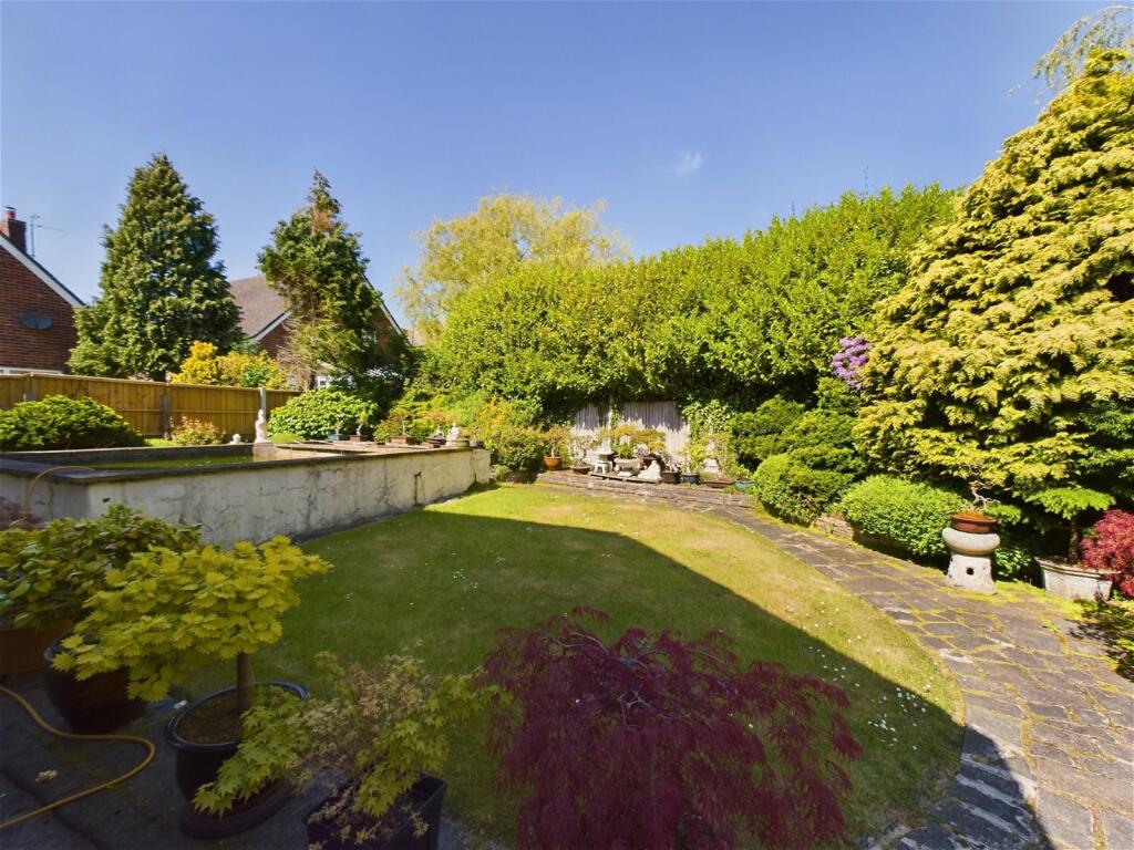 3 bedroom detached house for sale in Sefton Gardens, Aughton, Ormskirk, L39