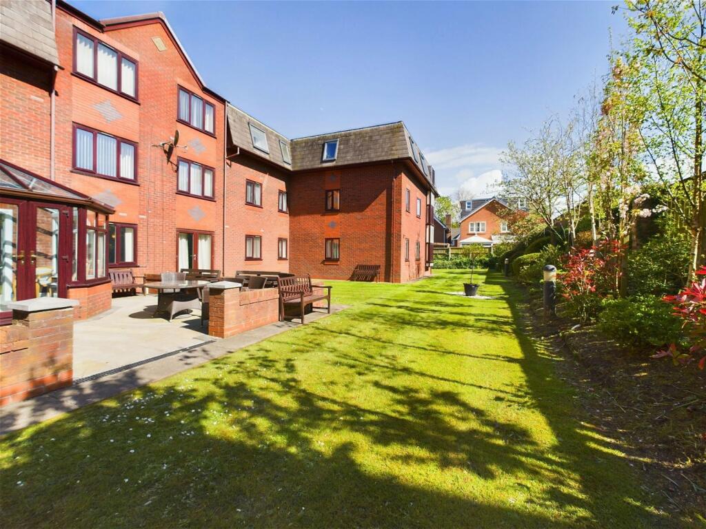 2 bedroom apartment for sale in Hillside Court, Black Moss Lane