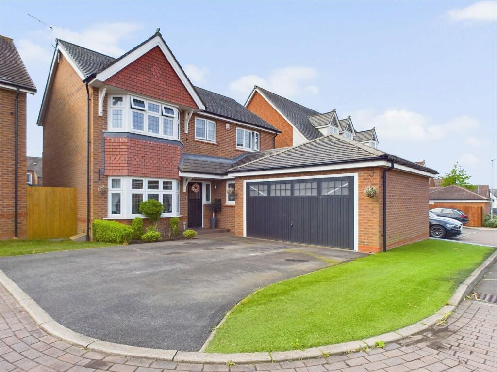4 bedroom detached house for sale in Stone Mason Crescent, Ormskirk
