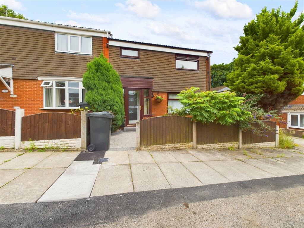 3 bedroom semidetached house for sale in Irwell, Skelmersdale, WN8 6JY