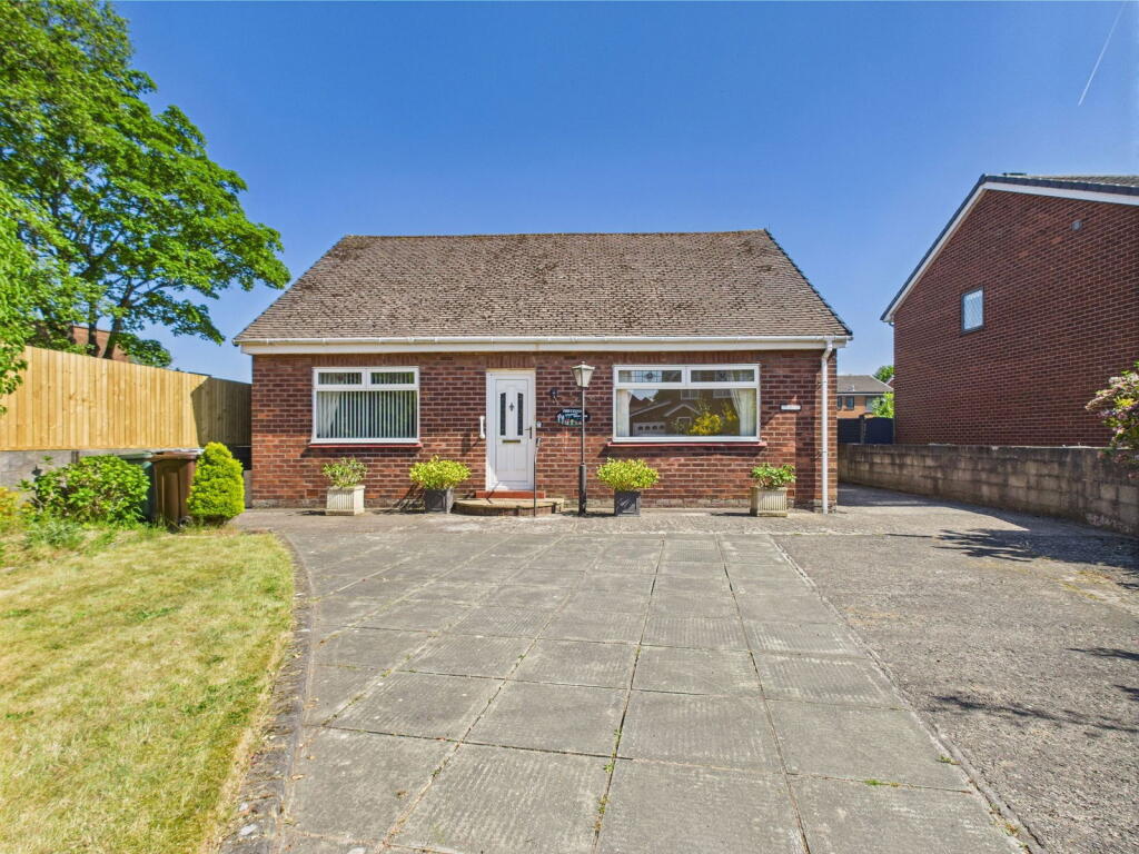 Main image of property: Warpers Moss Lane, Burscough, L40 4AQ