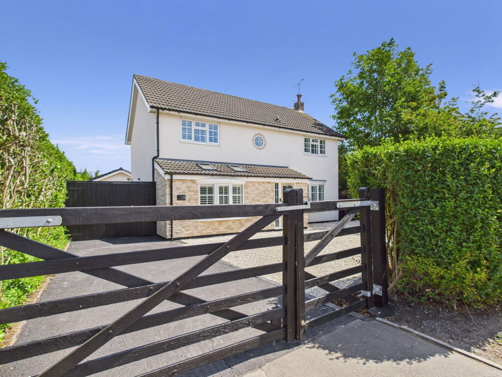 Main image of property: Southport Road, Ormskirk, L39 1LZ