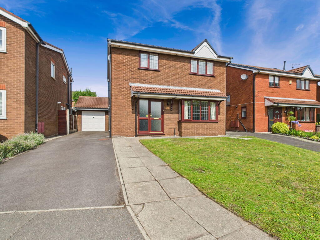 Main image of property: Pine Grove, Ormskirk, L39 2YS