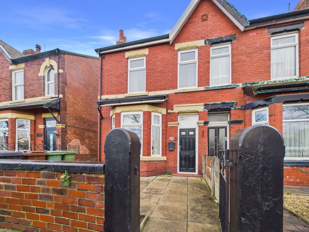 Main image of property: Hawthorne Grove, Southport, PR9 7AA