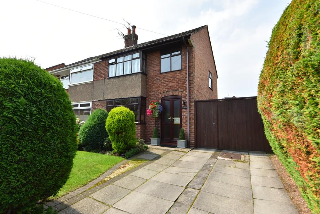 3 bedroom semidetached house for sale in Marians Drive, Ormskirk, L39