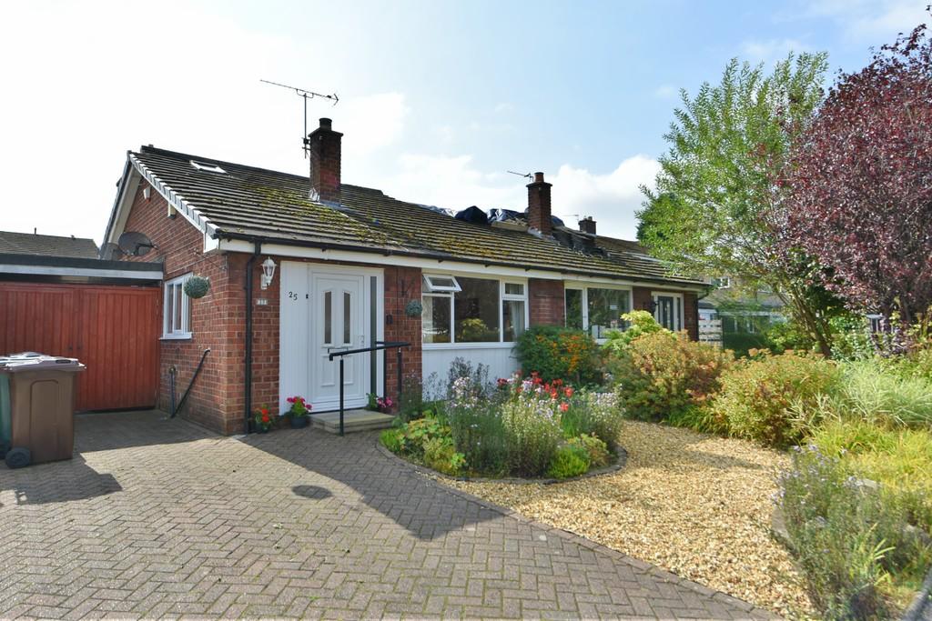 3 bedroom semidetached bungalow for sale in Croft Avenue, Burscough, L40