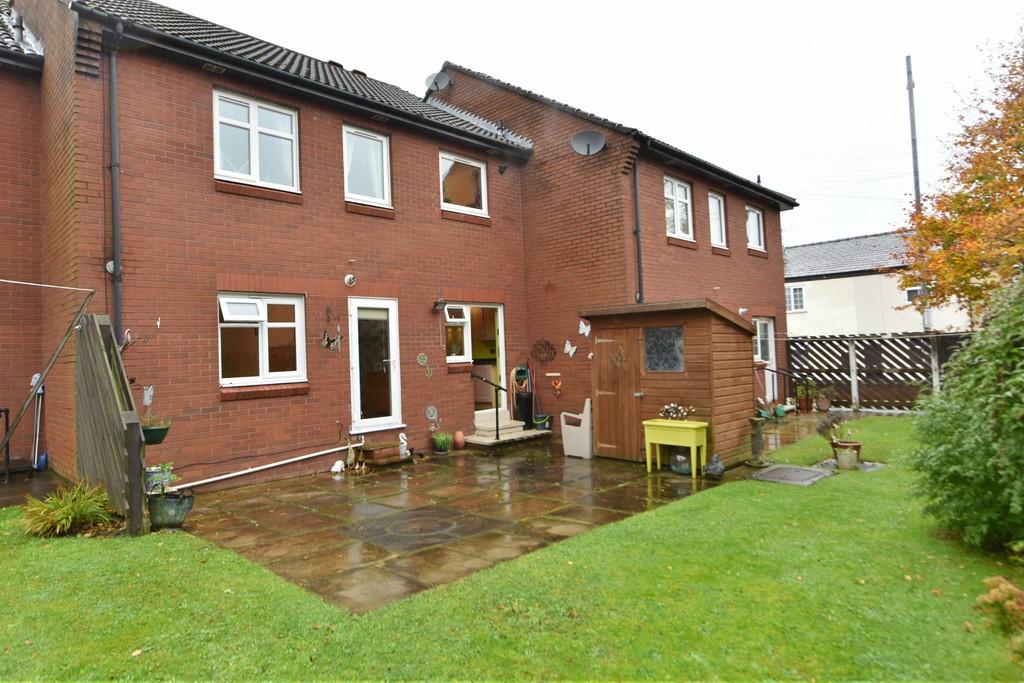 2 bedroom ground floor flat for sale in Millers Court, Ormskirk, L39