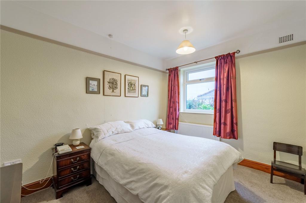 3 bedroom bungalow for sale in Barnsley Road, Hemsworth, Pontefract, WF9