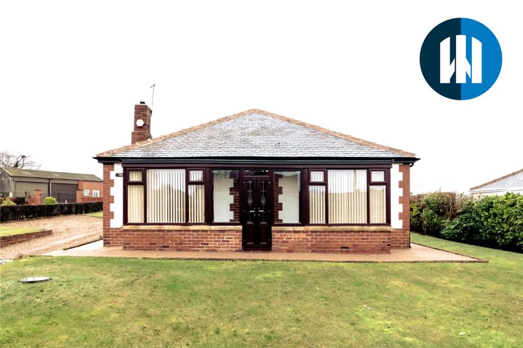 3 bedroom bungalow for sale in Barnsley Road, Hemsworth, Pontefract, WF9