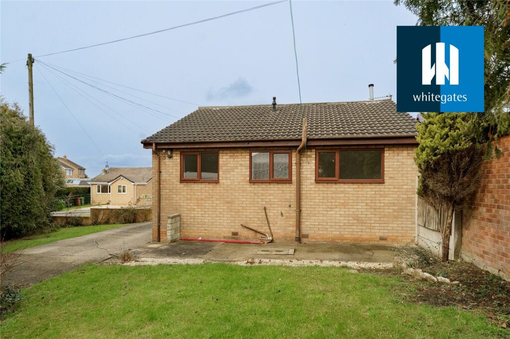 2 bedroom bungalow for sale in Barton Way, South Elmsall, Pontefract