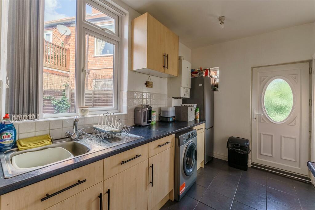 2 bedroom semidetached house for sale in Westfield Lane, South Elmsall