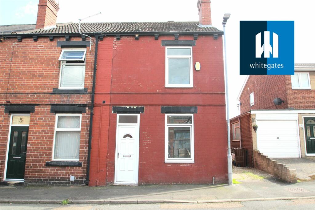 2 bedroom end of terrace house for sale in South Street, Hemsworth