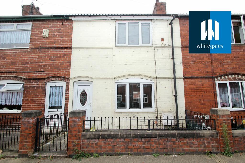 3 bedroom terraced house for sale in Harrow Street, South Elmsall