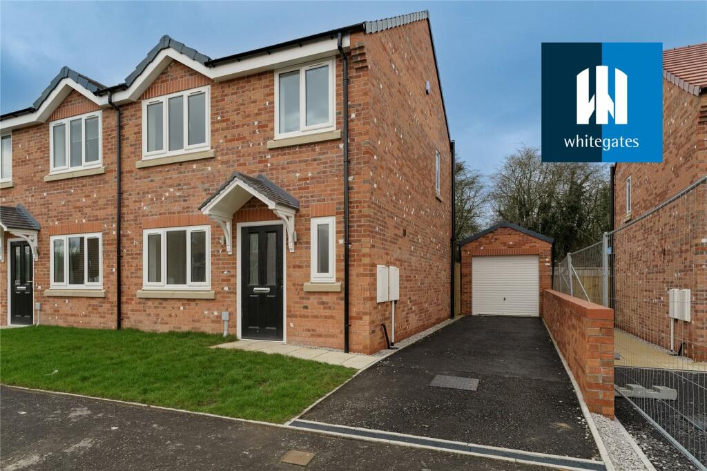 3 bedroom semidetached house for sale in New Brook Road, South Elmsall