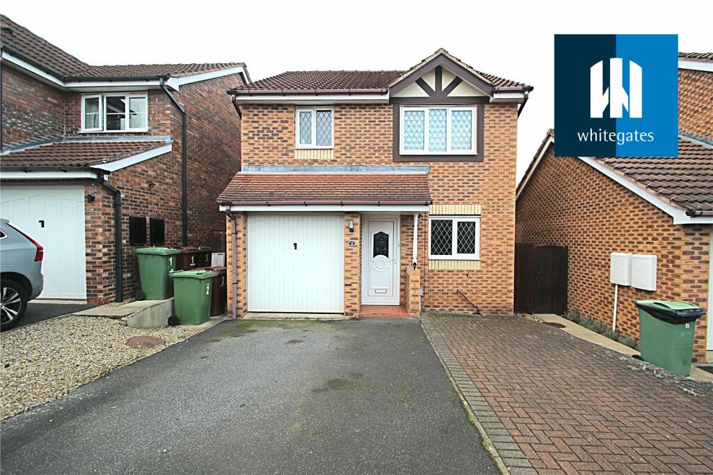 3 bedroom detached house for sale in Ganton Court, Normanton, West Yorkshire, WF6