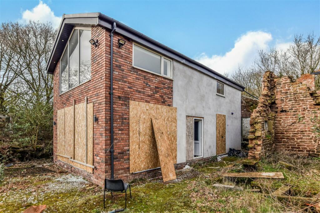 4 bedroom detached house for sale in Wayside, Pex Hill, WA8