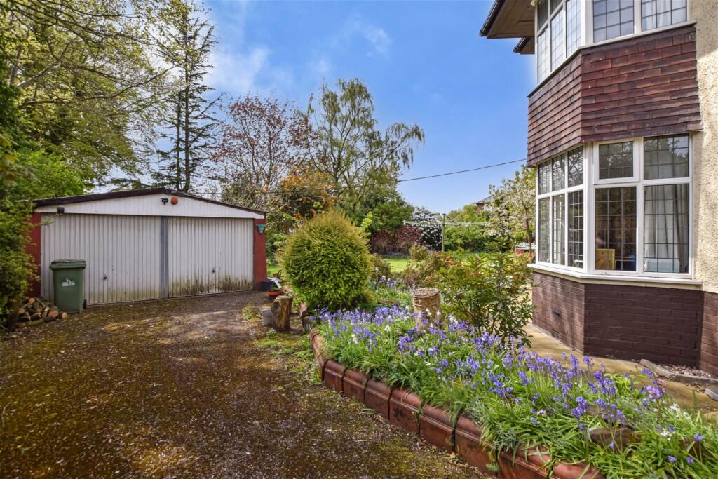 4 bedroom detached house for sale in Coroners Lane, Farnworth, Widnes, WA8