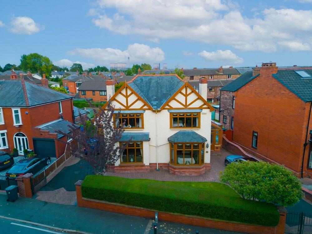 4 bedroom detached house for sale in Broadeaves, Fairfield Road, Widnes