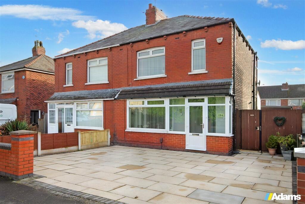 3 bedroom semidetached house for sale in Moorfield Road, Widnes, WA8