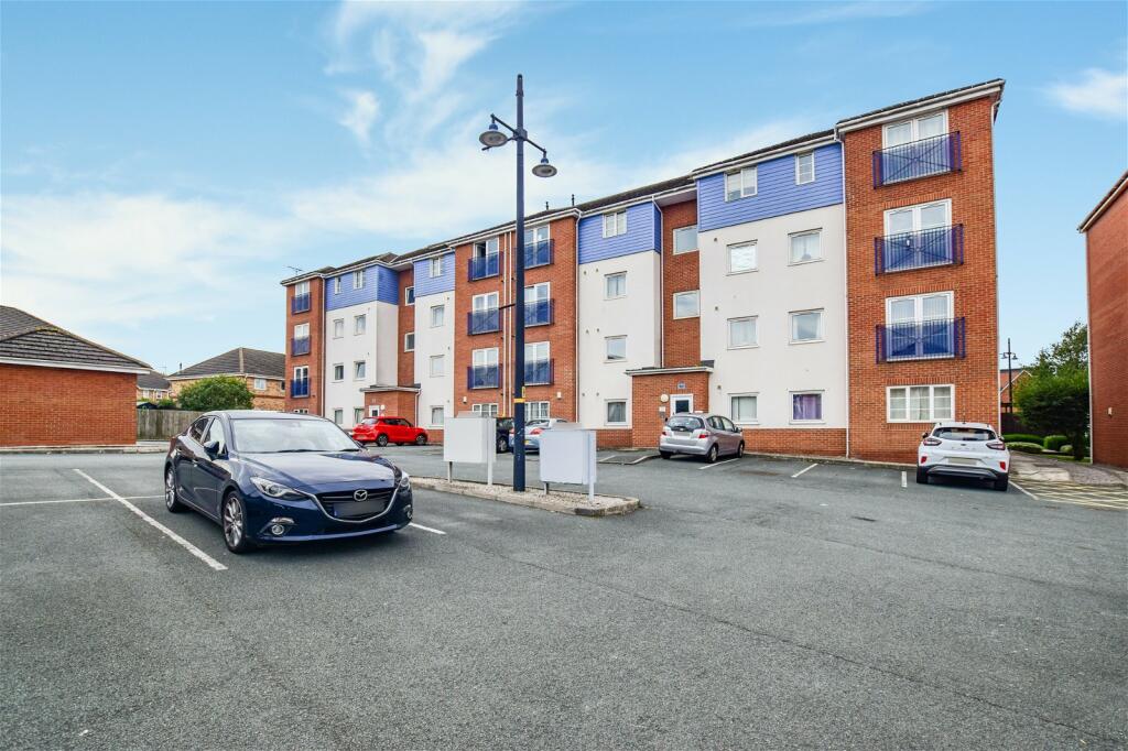 1 bedroom apartment for sale in Old Coach Road, Runcorn, WA7