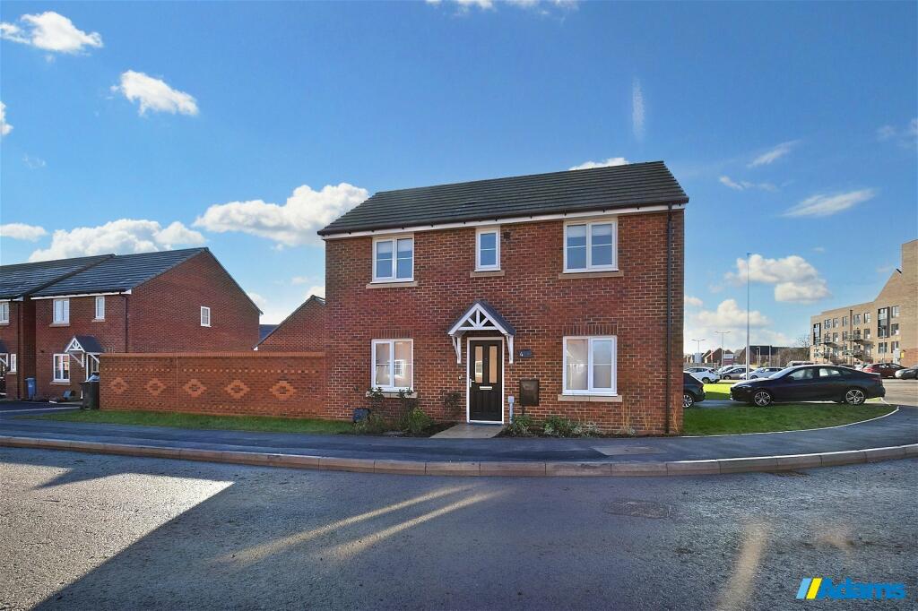 3 bedroom detached house for sale in Grantchester Close, Sandymoor, WA7