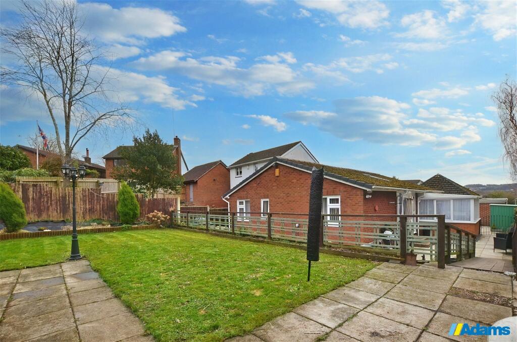 4 bedroom detached bungalow for sale in Ashbrook Avenue, Sutton Weaver, WA7